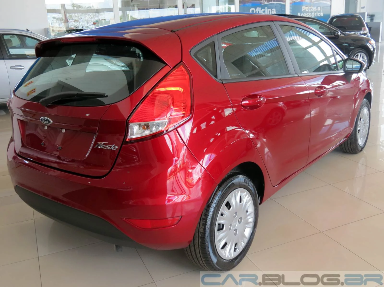 Novo Ford Fiesta Hatch S 1.5 2014