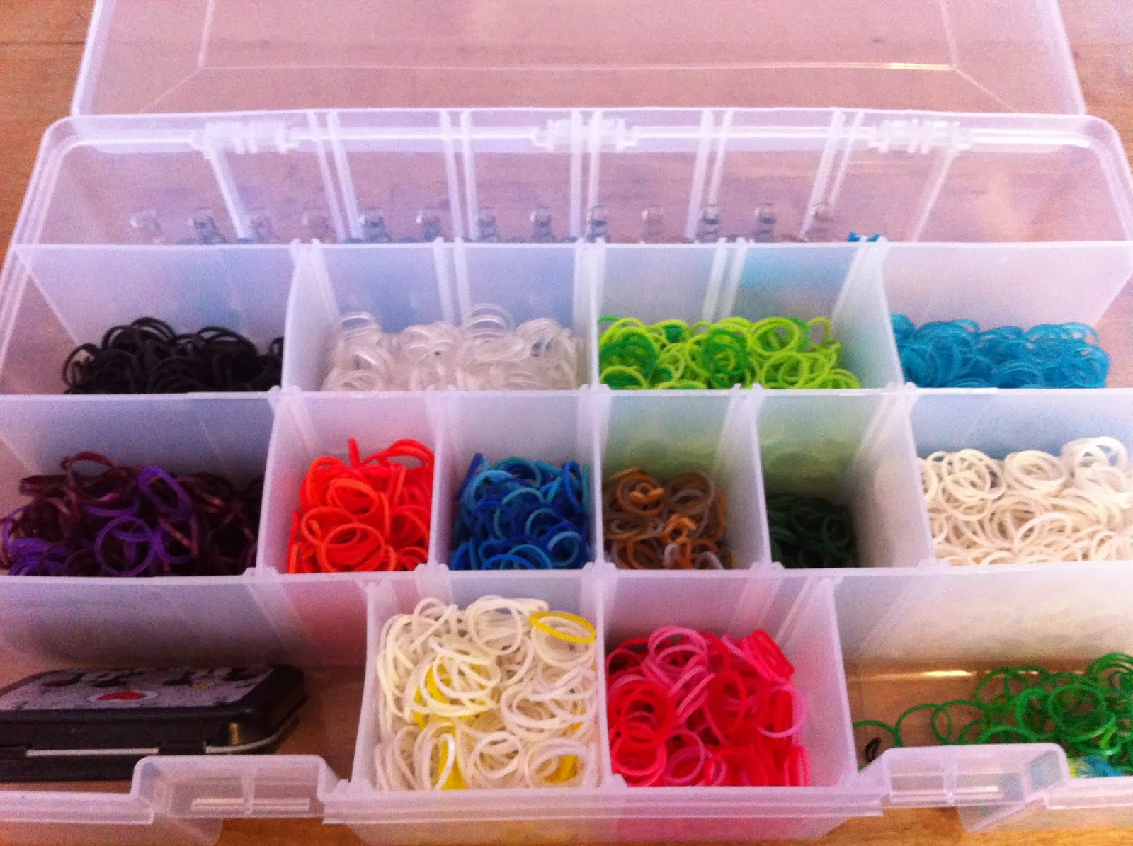Food Swoon: Sunday Funday = Rainbow Loom Bracelets!