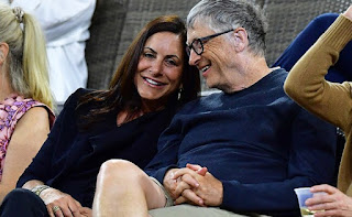 Paula Hurd with Bill Gates