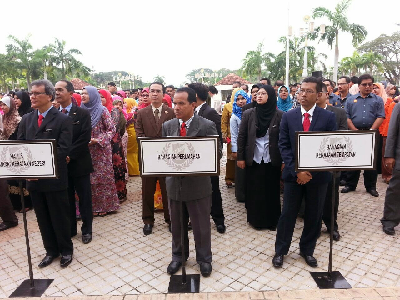 Bantuan khas kewangan Aidilfitri RM500 untuk 1.6 juta ...