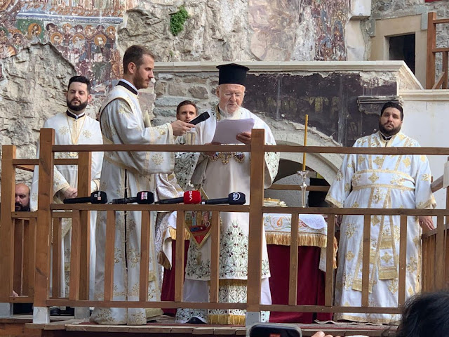 Με κάθε λαμπρότητα η Πατριαρχική Λειτουργία στην Παναγία Σουμελά του Πόντου