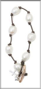 Freshwater pearls on chocolate knotted leather bracelet