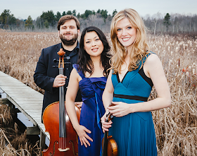 Neave Trio (Photo by Mark Roemisch)