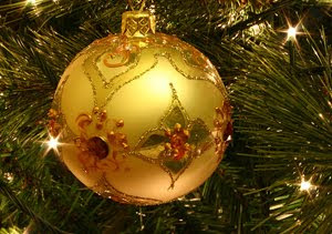 golden ball for christmas