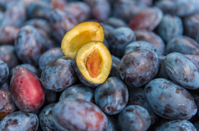 cara diet dengan buah plum