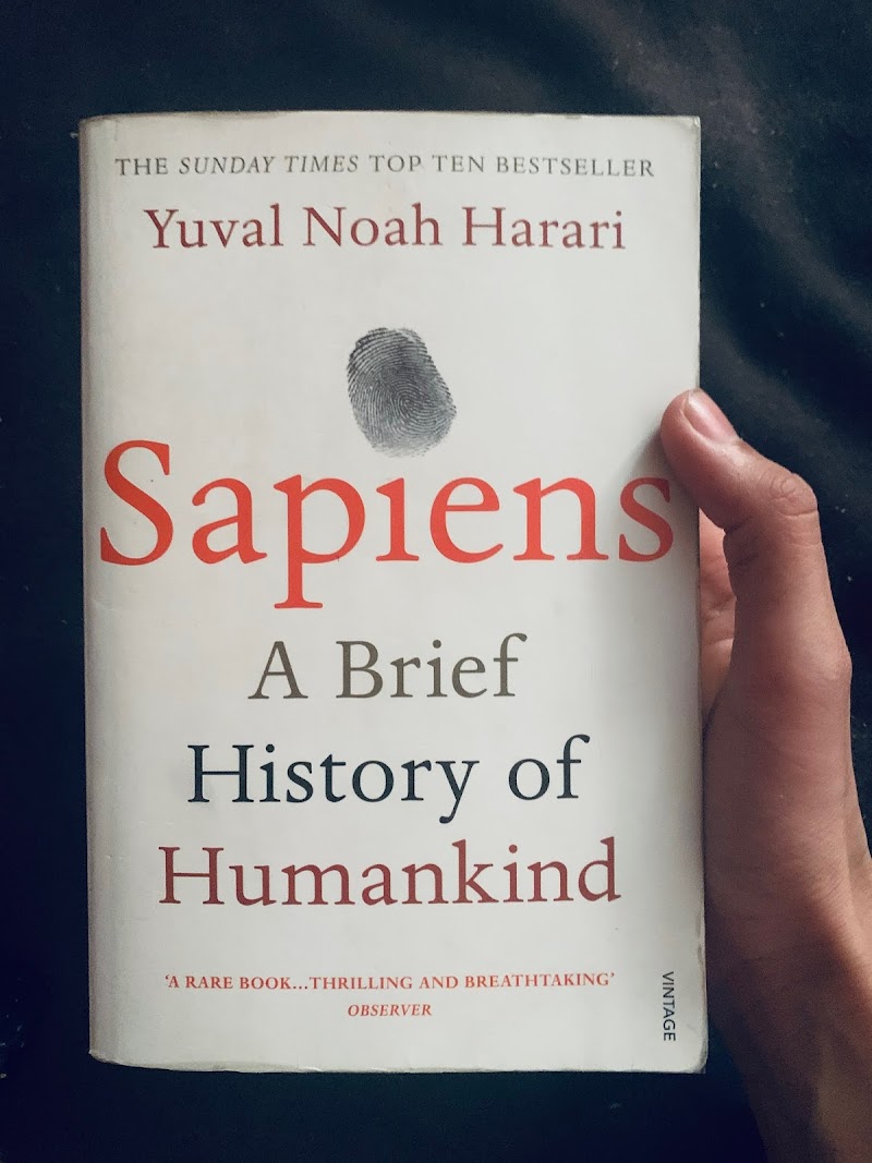 Book Review - Sapiens : A Brief History of Humankind by Yuval Noah Harari