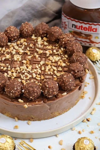 
Cheesecake με Ferrero Rocher
