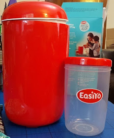 EasiYo yoghurt maker and pot