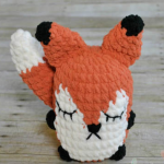 http://www.ekayg.com/crochet/puffy-stuffy-fox