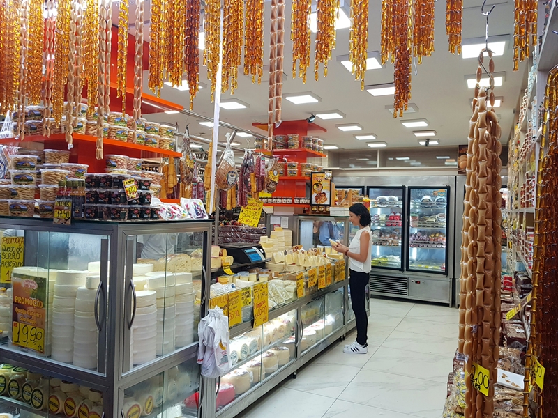 Onde comer e comprar produtos típicos em Belo Horizonte