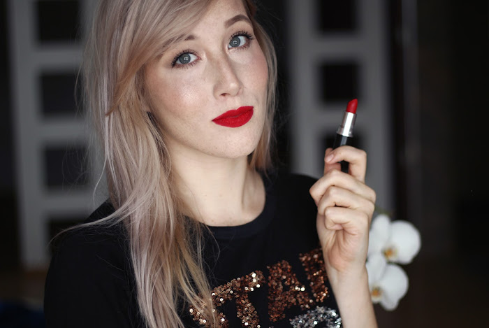 mac ruby woo lipstick review on lips