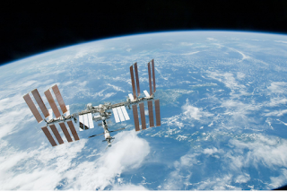 INTERNATIONAL SPACE STATION TO PASS WITHIN VIEW WEDNESDAY EVENING