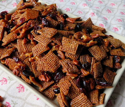 Pecan Crunch Snack Mix