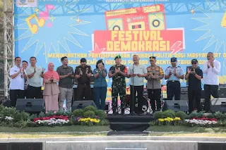 Tingkatkan Edukasi Politik bagi Pemilih Pemula, Bakesbangpol Bandung Gelar Festival Demokrasi