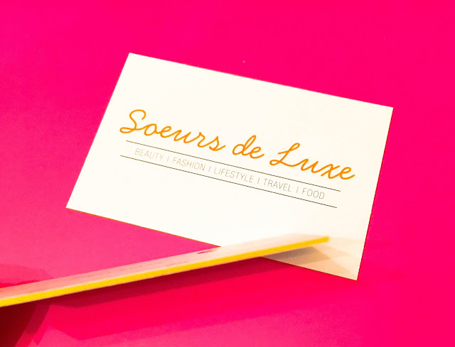 Aura Print Coloured Core Business Cards Soeurs de Luxe What to put on your Blog Business Cards