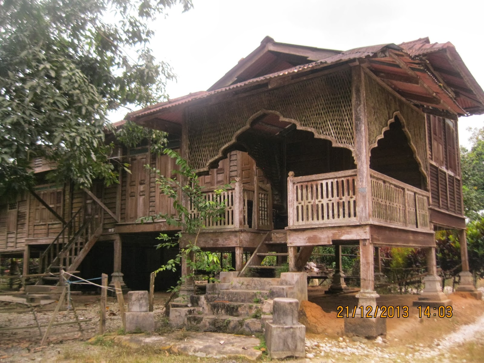  Rumah  Kampung  Lama Desainrumahid com