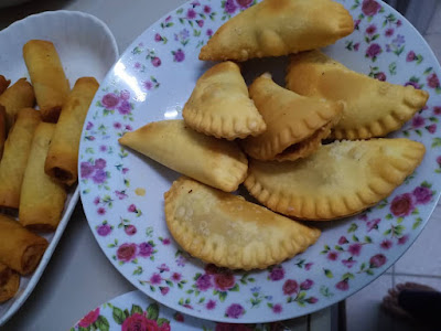 Sarapan Popia Sayur Dan Karipap Segera 