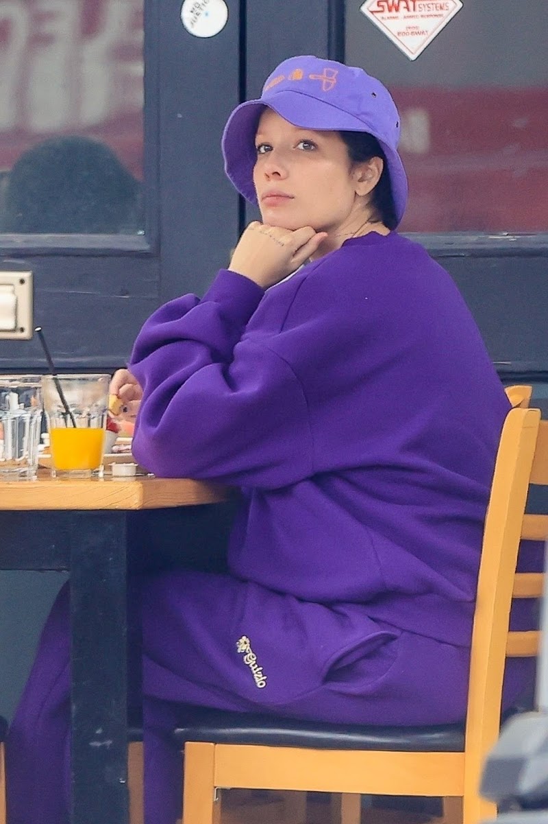 Halsey Out for Breakfast at Toast in West Hollywood 12 Apr-2021