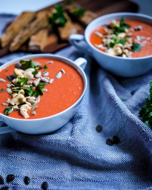 Kasvisruokareseptit - paahdettu paprika-tomaattikeitto - nutsforwellness