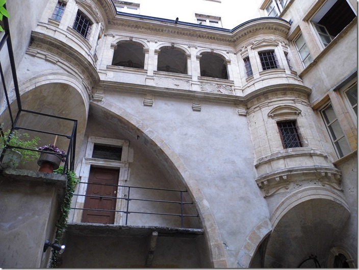 Lyon 05