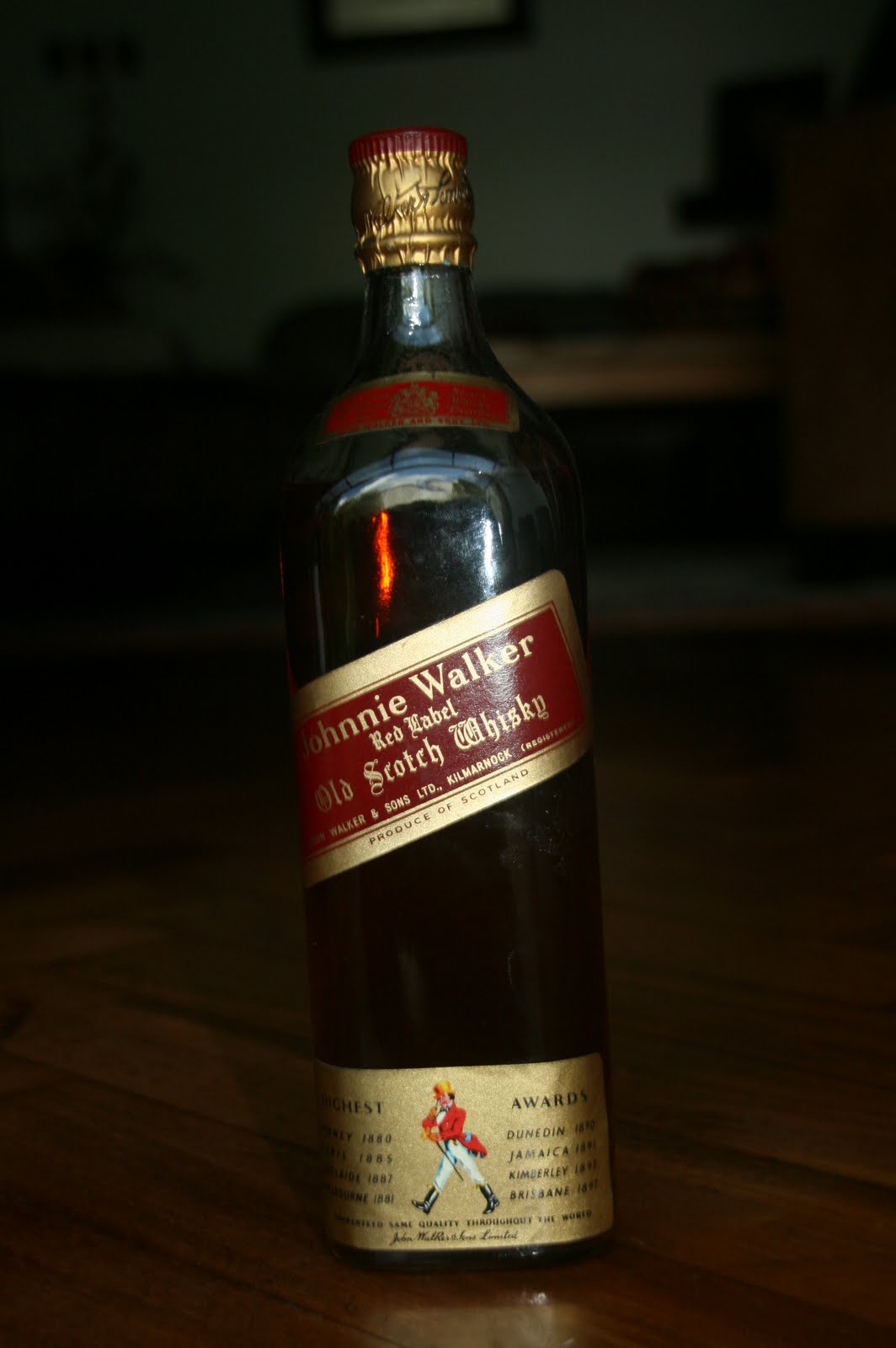 Johnnie Walker Bottles History and Evolution: Red Label