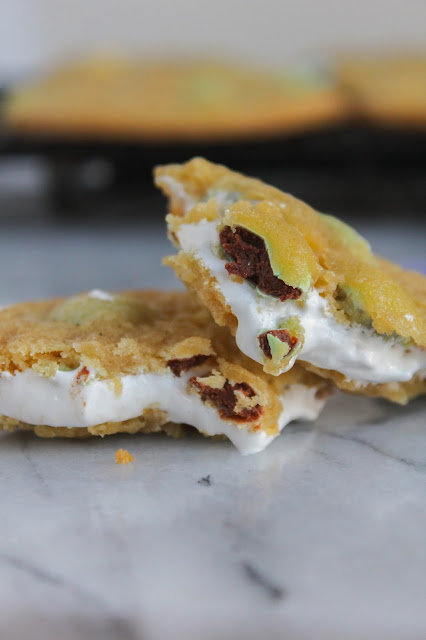 M&M's® Marshmallow Cream Cookie Sandwiches | The Chef Next Door