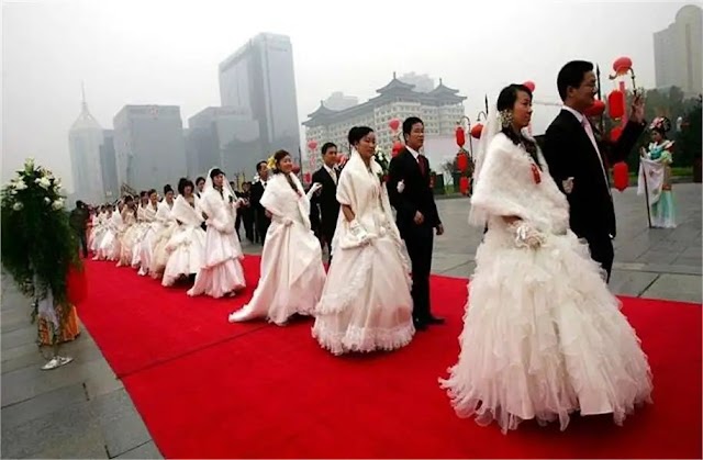 China आप शादीशुदा हैं तो अब तक बच्चे की प्लानिंग क्यों नहीं की, बतायें..