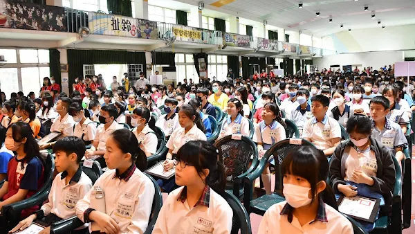 ▲彰化縣政府於今天在南郭國小活動中心舉辦113年國民小學模範兒童表揚大會。（記者林明佑翻攝）