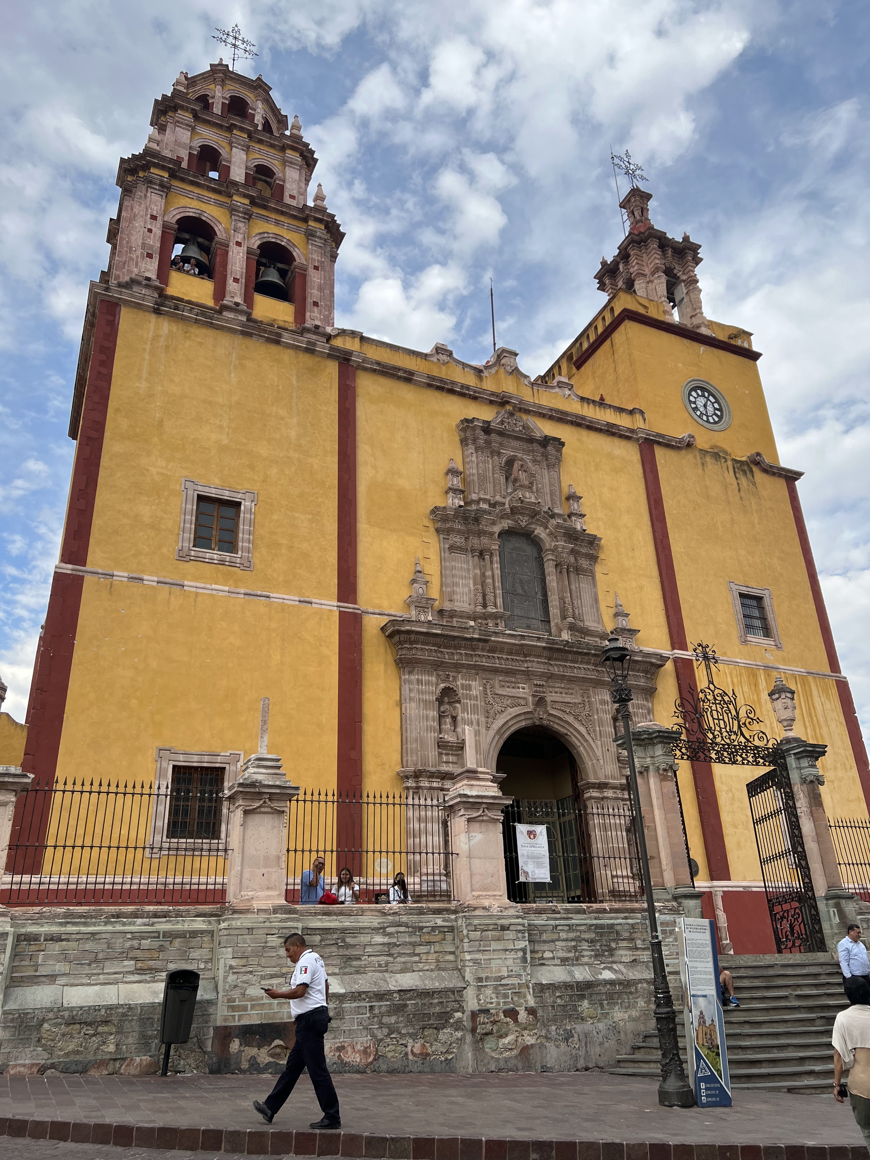 Guanajuato Travel Guide, church, mexico, travel