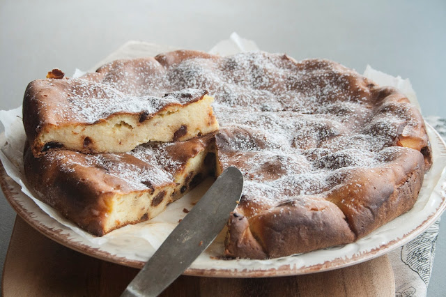 Torta alla ricotta e uvetta