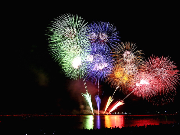 Four Seasons In Japan Fireworks Festivals 3