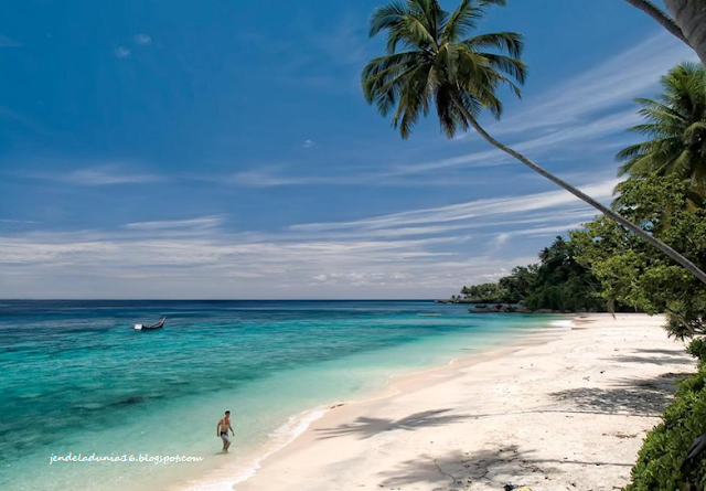 [http://FindWisata.blogspot.com] Pantai Tapak Gajah, Pesona Wisata Dari Sabang