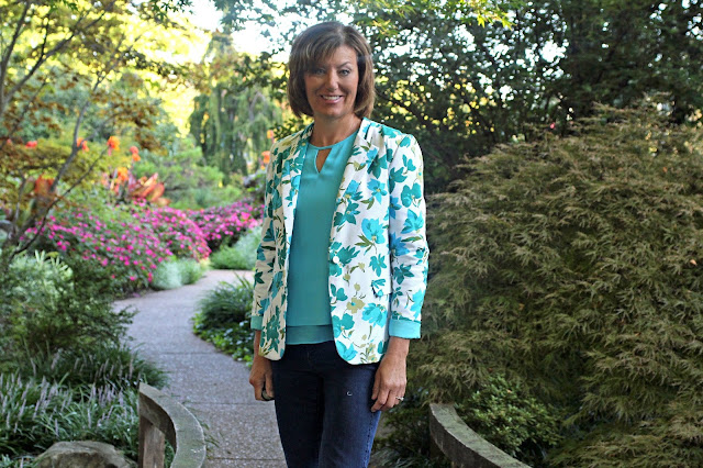 Mood Fabrics' floral pique jacket using Mimi G's Simplicity pattern 1167