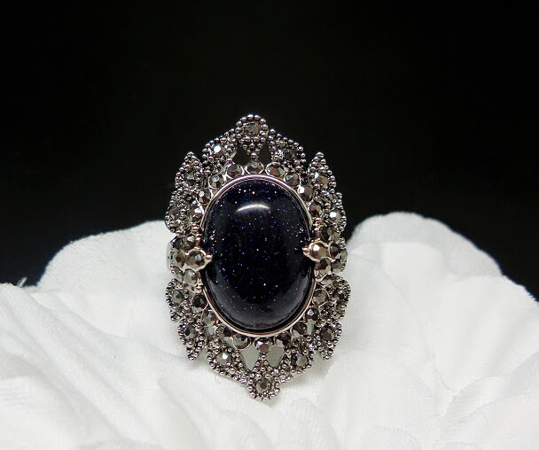 wedding ring black gem tempting