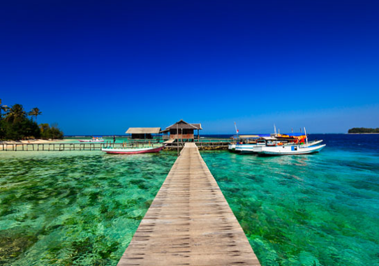 pulau karimun jawa, keindahan laut karimun jawa, foto pantai karimun jawa