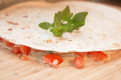 Rezept für Quesadilla mit Tomaten und Blauschimmelkäse