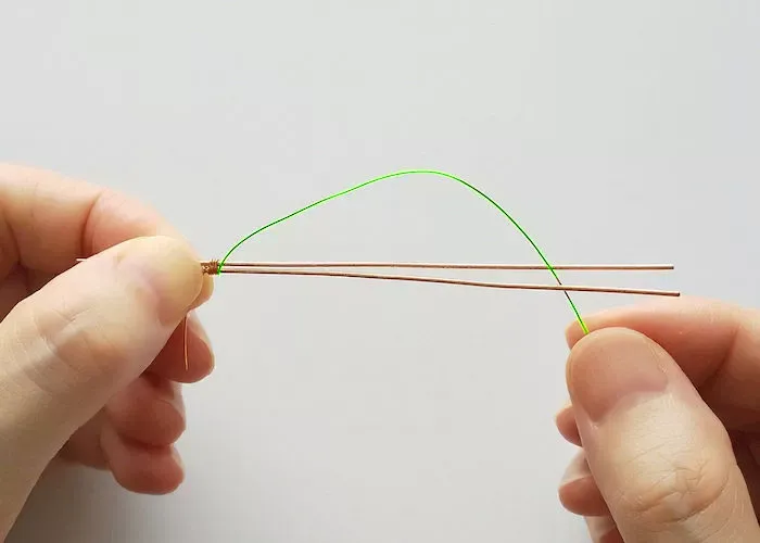 ワイヤーウィーブのやり方：芯2本で3-3編み step3 1パターン目