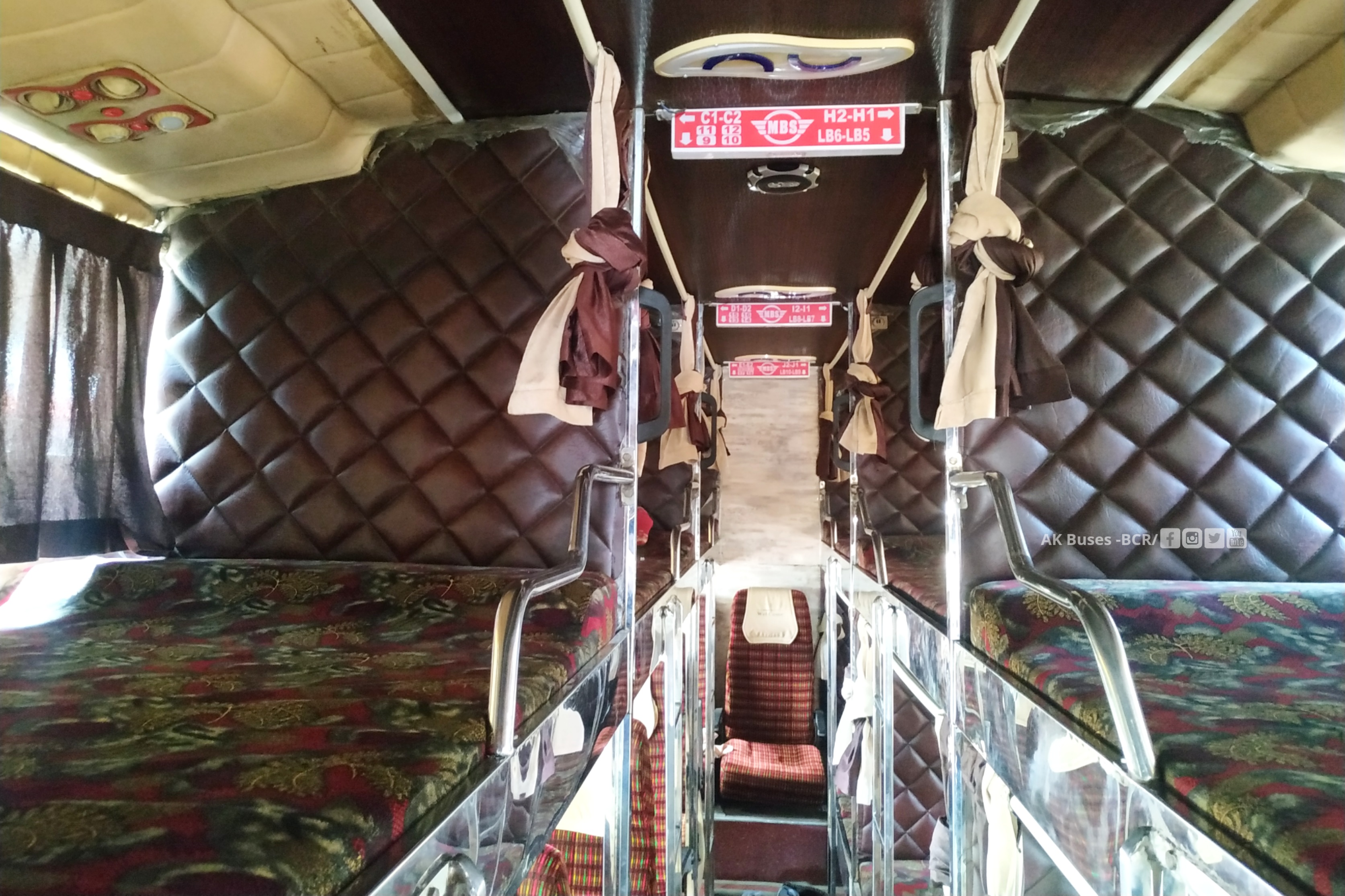 siddharth mahindra travels raipur to varanasi bus interior