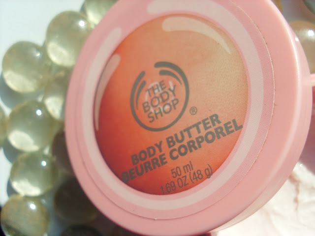 pielęgnacja ciała, The Body Shop, Pink Grapefruit Body Butter (Grejfrutowe masło do ciała do skóry normalnej), nawilżające masła do ciała, skóra normalna