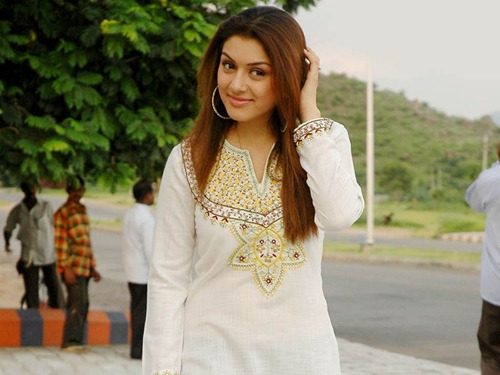 Different Life Style Hansika Motwani