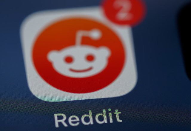 Reddit company logo