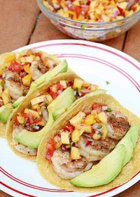 #Recipe : Grilled Shrimp Tacos with Fresh Peach Salsa