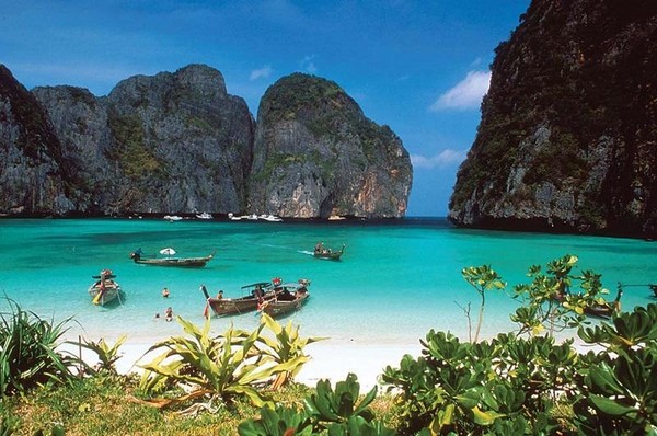 Inilah 7 Keunikan Phi Phi Island! Salah Satu Pulau Cantik di Thailand, Surganya Para Wisatawan