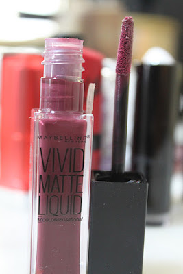 Maybelline Color Sensational® Vivid Matte Liquid™ in 45 Possessed Plum