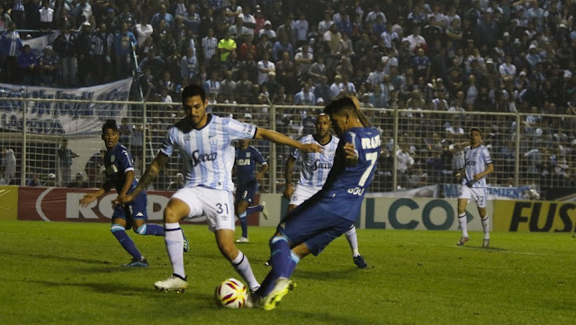 Racing empató con Atlético Tucumán 2-2 en el cierre de la primera fecha