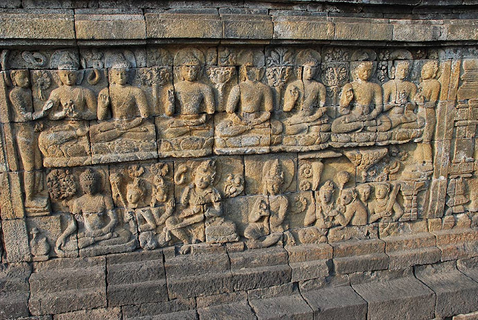 Relieve en la pared del Borobudur