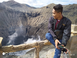 Tempat Wisata Kawah Gunung Bromo Jawa Timur