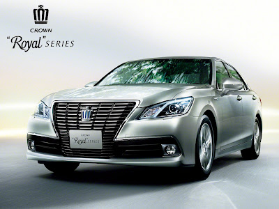 2013 Toyota Crown Royal