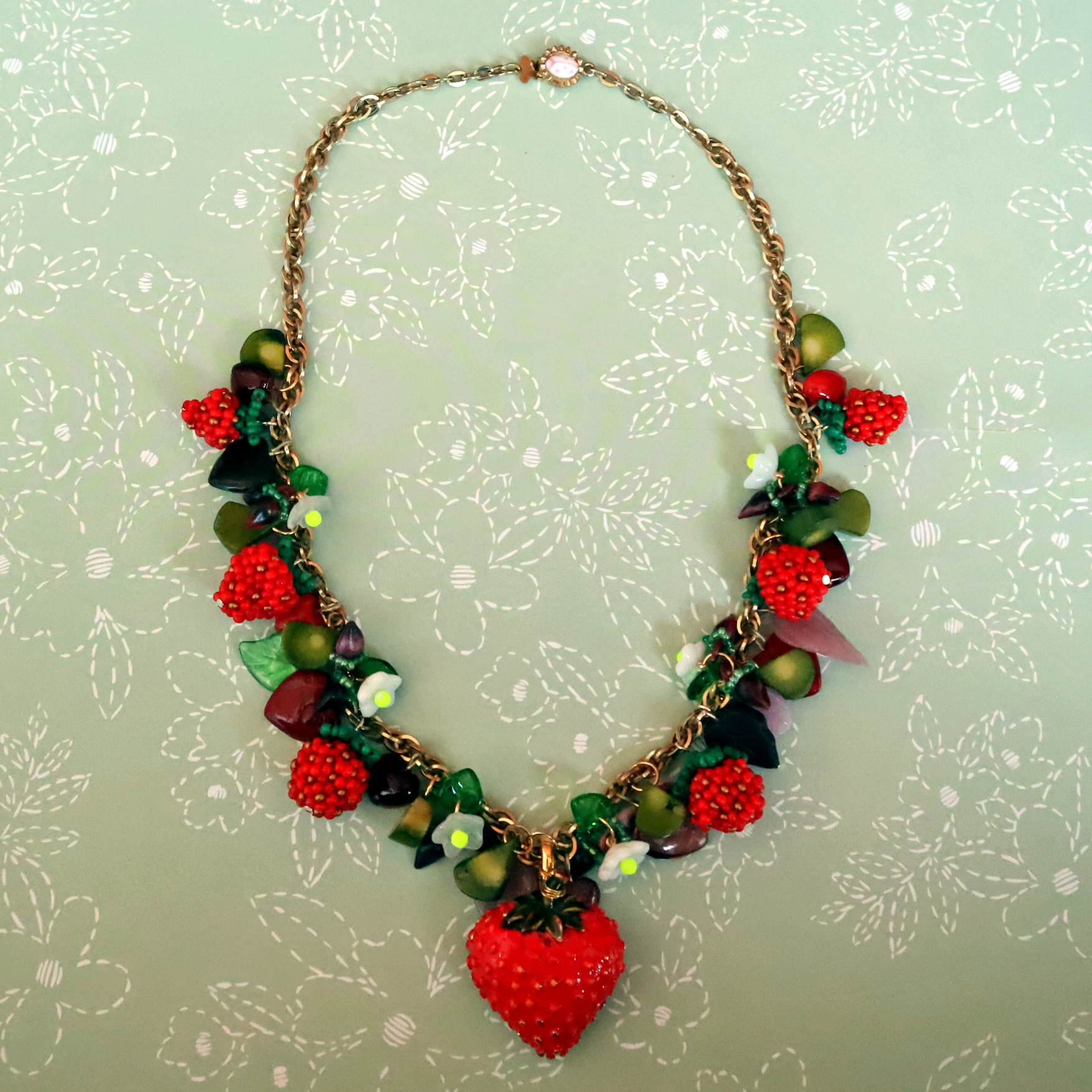 Strawberry leaves Beads Polymer clay. Green leaf beads. - Inspire
