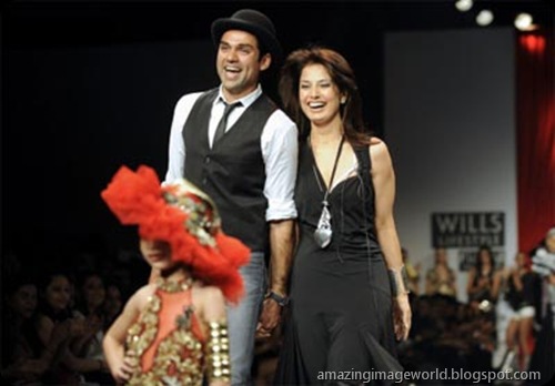 Abhay Deol, Ritu Beri at Wills India Fashion Week003